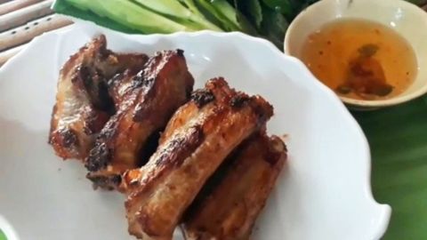 3 cách làm sườn chiên tỏi thơm lừng ngon miệng dễ làm đơn giản tại nhà
