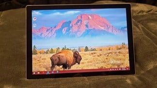 Rò rỉ ảnh thực tế và các tùy chọn bộ nhớ của Surface Pro 8, có cả phiên bản LTE, giá cao nhất hơn 80 triệu đồng
