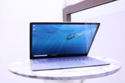 SURFACE LAPTOP 2 I7 8GB 256GB