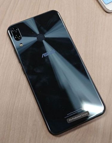Nắp lưng Asus Zenfone 2 5.5 / ZE550ML/ Z008D (trắng)