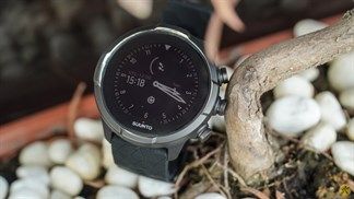 Trên tay Suunto 9 Baro: To nhưng đeo thoải mái, bền bỉ đồng hành với vận động viên, thời lượng pin lâu dài