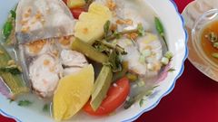  Cách nấu canh chua cá tra chua ngọt đậm đà cho bữa cơm nhà thêm hấp dẫn 