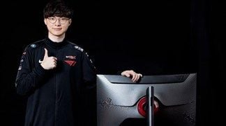Bạn biết gì chưa? Samsung ra mắt màn hình gaming dành riêng cho fan của Faker, giá từ 17 triệu đồng