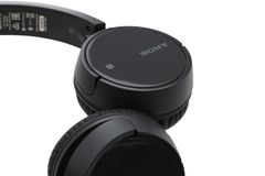  Tai nghe chụp tai Bluetooth Sony WH-CH500/BC Đen 