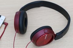  Tai nghe chụp tai Sony MDR - ZX310AP 
