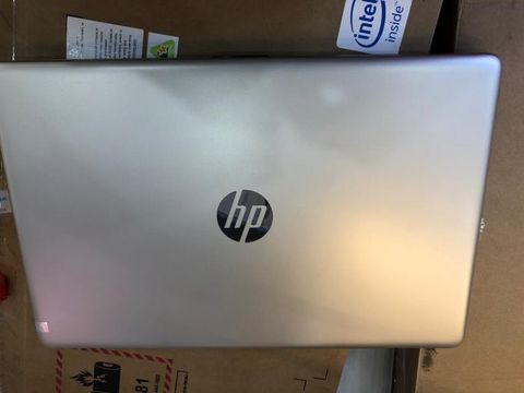 HP 15 da1033TX i7 8565U/4GB/1TB/2GB MX130/15.6