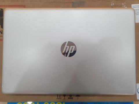 HP 15 da1033TX i7 8565U/4GB/1TB/2GB MX130/15.6
