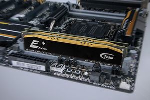 Team Group Elite Plus U-Dimm Ddr4  2666  16Gbx2
