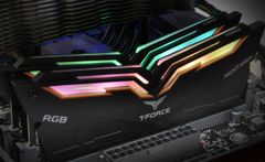  Team Group Night Hawk Rgb / Night Hawk Ddr4 3000 16Gbx2 