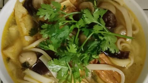 Cách làm bánh canh bột mì Huế thơm ngon đậm vị, ăn là ghiền