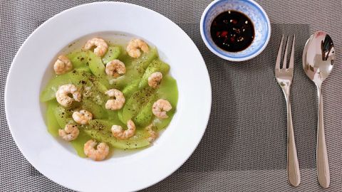 Cách làm bầu xào tôm tươi ngon ngọt thanh mát cho cả nhà đổi vị