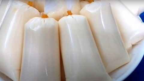 2 cách làm sữa chua dứa chua ngọt thanh mát tráng miệng ai cũng mê