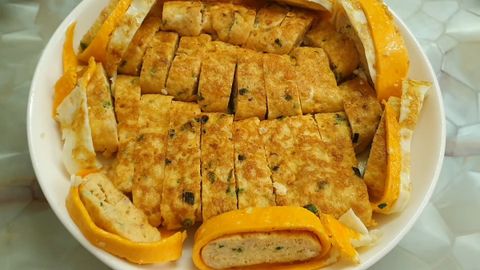 Cách làm trứng cuộn tôm thịt hấp dẫn, ăn là ghiền