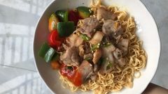  Cách làm mì xào thịt heo thơm ngon, thơm bùi hấp dẫn tại nhà 