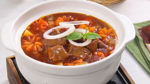 Cách nấu bò sốt vang miền Bắc thơm lừng, ngon đúng điệu