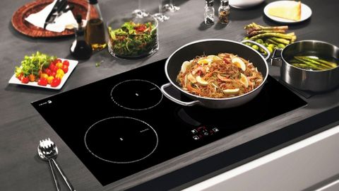 Tổng hợp các loại bếp từ thông minh, tiện nghi nên sở hữu trong gian bếp
