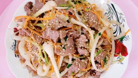 Cách làm củ kiệu xào thịt bò đổi vị thơm ngon ngất ngây