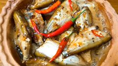  2 cách làm cá thiểu kho tiêu thơm ngon hấp dẫn dễ làm cho bữa cơm nhà 