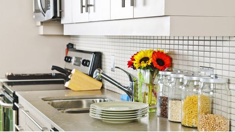 Mẹo vệ sinh dụng cụ làm bếp bằng những sản phẩm từ tự nhiên, không hóa chất