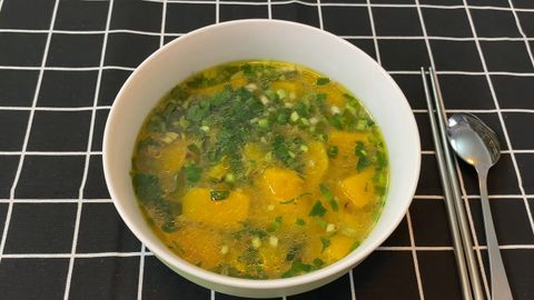 Cách nấu canh bí đỏ chay thanh đạm, thơm ngon đơn giản tại nhà