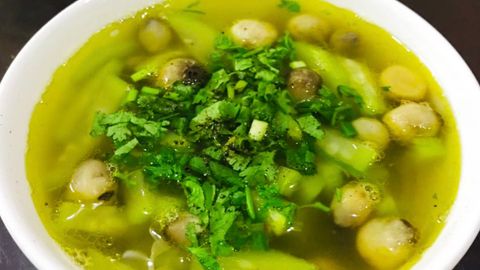 Cách nấu canh bầu nấu nấm tôm khô ngọt nước thanh mát cho cả nhà