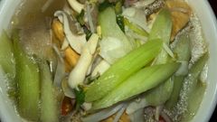  Cách nấu canh chua chay nấm thanh đạm, bắt vị cho bữa cơm chay 