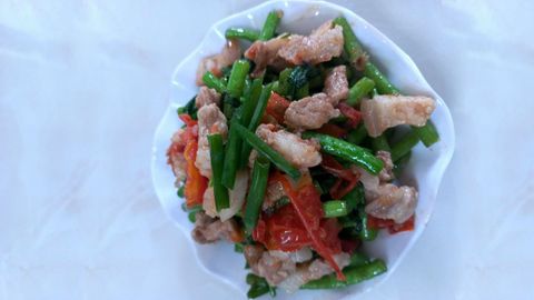 Cách làm cải xoong xào thịt heo ngon mát, thanh nhiệt ngày nóng