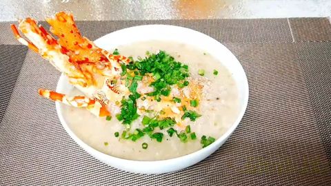 Cách nấu cháo tôm hùm đơn giản hương vị đậm đà, hấp dẫn và không bị tanh