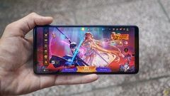  Đánh giá hiệu năng Samsung Galaxy A72: Pin 5.000 mAh cho thời lượng pin 11 tiếng, chơi game ở mức ổn 