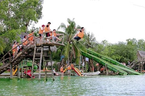 Khu du lịch Bò Cạp Vàng: địa chỉ, trò chơi, giá vé mới nhất 2021