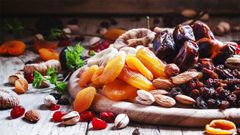  Trái cây sấy là gì? Ăn trái cây sấy có tốt không? Các loại trái cây sấy khô 