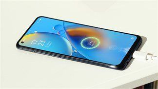Ấn tượng đầu tiên OPPO F19: Giá bán chưa tới 6 triệu* mà đã có viên pin 5.000 mAh đi kèm sạc nhanh 33 W