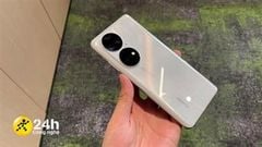  Huawei P50 Pro 5G bất ngờ lộ ảnh thực tế với màn hình cong cùng cụm camera sau hết sức độc đáo 