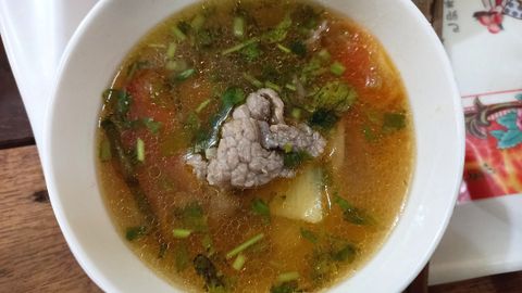 Cách nấu canh thịt bò cà chua thơm thanh mát, thơm ngon ăn là ghiền