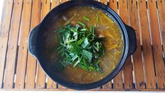  2 cách nấu canh chua cá ngạnh ngon miệng thanh mát dễ làm tại nhà 