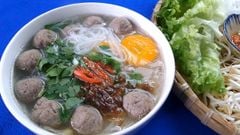  2 cách nấu hủ tiếu bò viên nước dùng trong veo hấp dẫn ngon dễ làm 