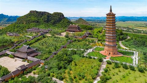 Du lịch tâm linh là gì? Địa điểm du lịch tâm linh nổi tiếng Việt Nam