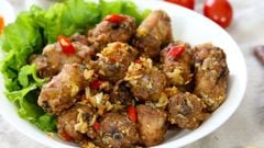  2 cách làm cổ gà chiên ngũ vị thơm lừng ngon miệng đậm đà dễ làm 