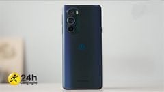  Trên tay Moto Edge X30: Chiếc smartphone đầu tiên sử dụng Snapdragon 8 Gen 1, thiết kế trẻ trung cùng pin 5.000 mAh 