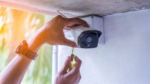 Đâu Là Lý Do Khiến Hàng Loạt Camera An Ninh Gia Đình Bị Lộ?