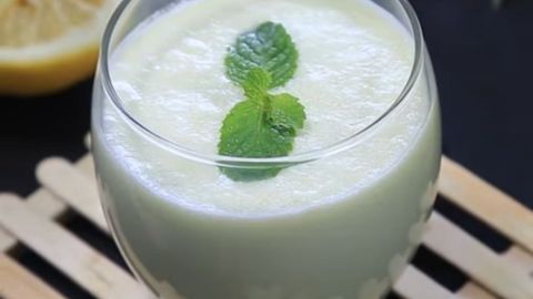 2 cách làm sinh tố dưa lê ngọt thanh, mát lạnh giải nhiệt ngày hè