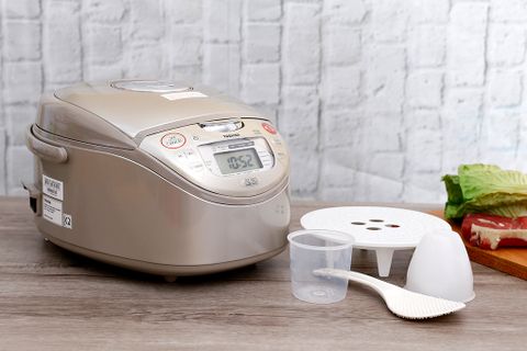 Nồi cơm điện tử Toshiba RC-10RH(CG)VN