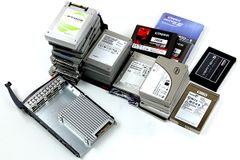  Toshiba Ssd Px04Smb320 3,200Gb 