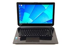  Toshiba Satellite L40-B 
