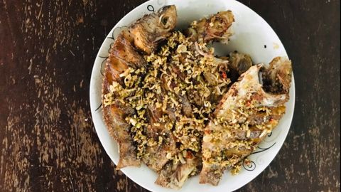 2 Cách làm cá rô phi chiên sả ớt thơm lừng, giòn rụm cực hao cơm