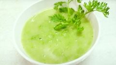  2 cách nấu cháo rau chùm ngây cho bé ăn dặm đơn giản dinh dưỡng 