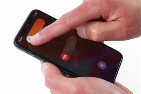 Lỗi Loạn Cảm Ứng iPhone 11 Pro