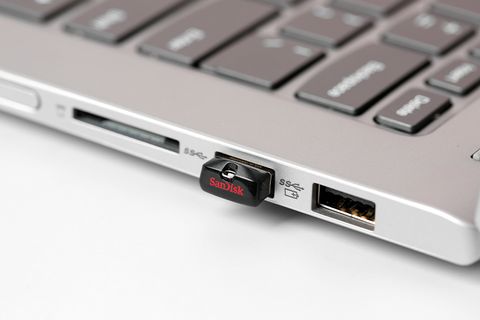 USB 2.0 8GB Sandisk SDCZ33 Đen