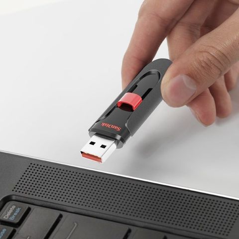 USB 3.0 16 GB Sandisk CZ600 2020