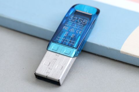 USB 3.0 32GB Sandisk CZ73 Xanh dương